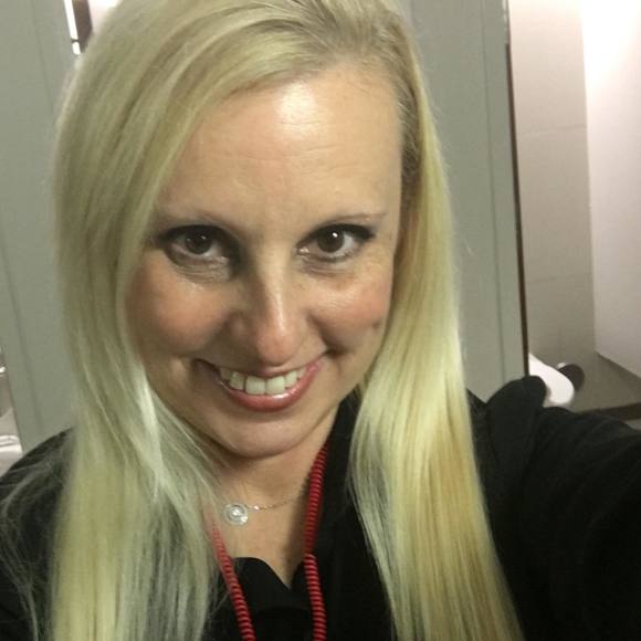 Meet your Posher, Candi - Picture 1 of 1